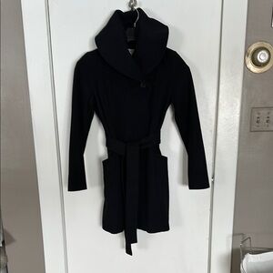 Stylish Black Wool Coat with Belt
